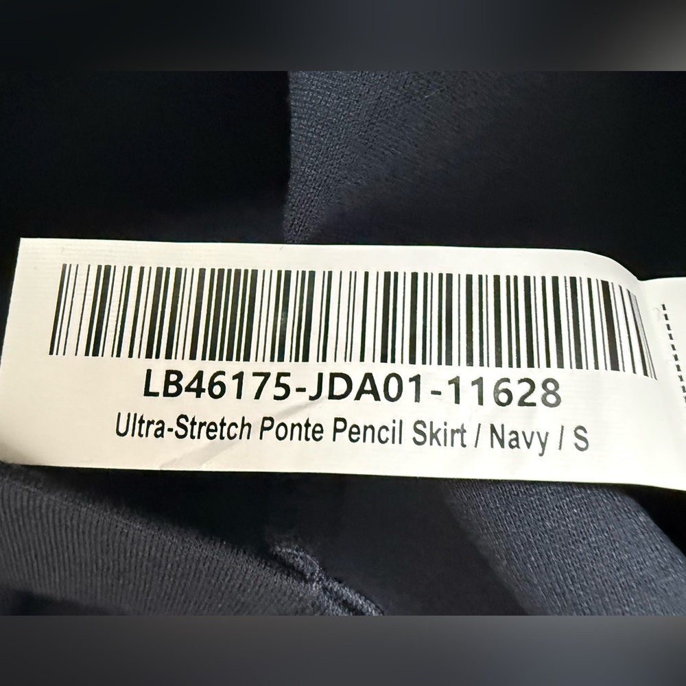 Quince Ultra-Stretch Ponte Pencil Skirt Navy Blue Office Career NWT Size S - Picture 9 of 11